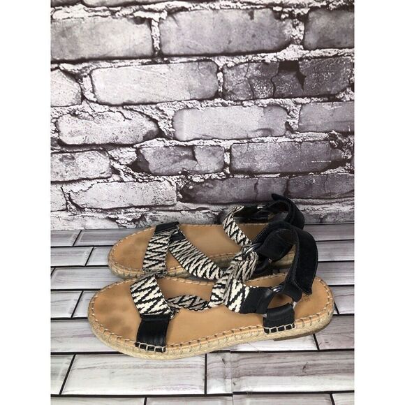 Frye & Co Kole White Black Asymmetrical Espadrilles Sandals Women Sz 8.5M US/39 - Picture 1 of 16